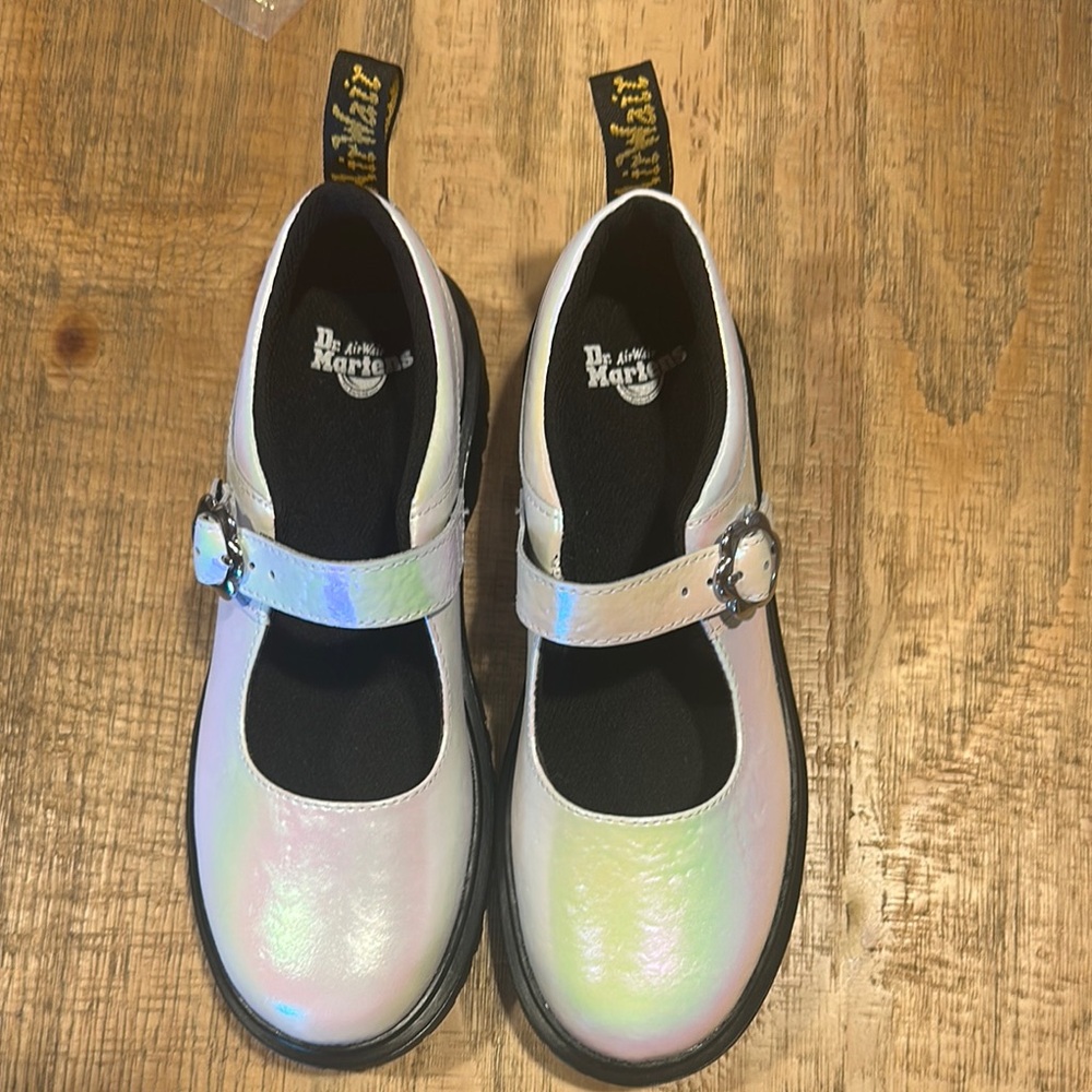 NWOT Dr. Martens Iridescent Mary Jane Shoes SZ 7